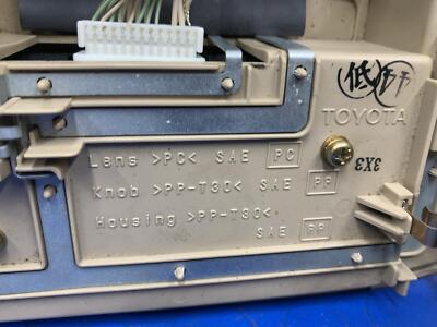 04ad2378701a8154598a0e928a7aeb75 03 04 05 06 LEXUS GX470 Center Dome Interior Light OEM 81250-35010