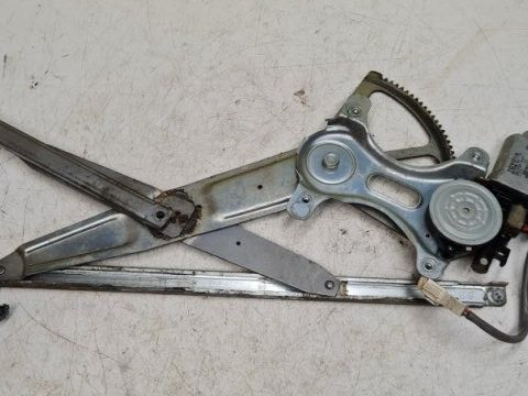 01 02 03 04 05 Lexus IS300 Front Passenger Right Side Power Window Regulator OEM