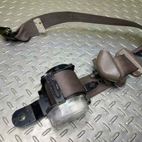 93 94 95 96 97 LEXUS LX450 2rd row right seatbelts seat belt Lexus OEM