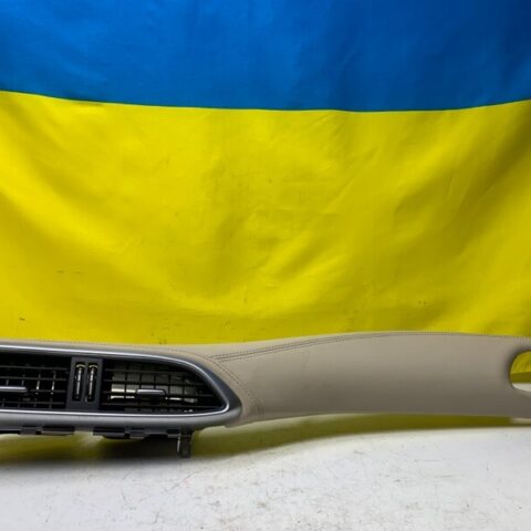 2018 18  Infiniti QX30 Center Dash AC Vent W/ Trim TAN OEM 68750-5DF0A