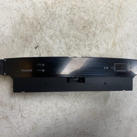 04 05 06 Toyota Camry Center Dash Upper Mounted Digital Clock OEM