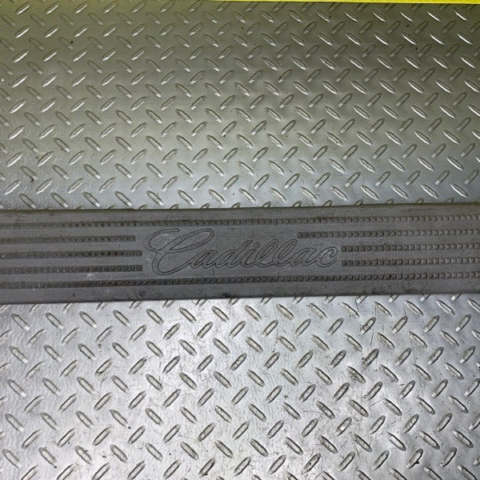 02 03 04 05 06 Cadillac Escalade EXT Rear Left & Right Door Sill Scuff Plate OEM