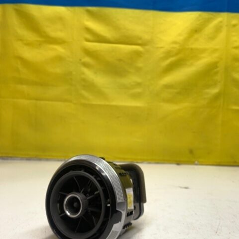 15 16 17 Audi A3 Front Dash Instrument Panel A/C Heater Air Vent Grille OEM