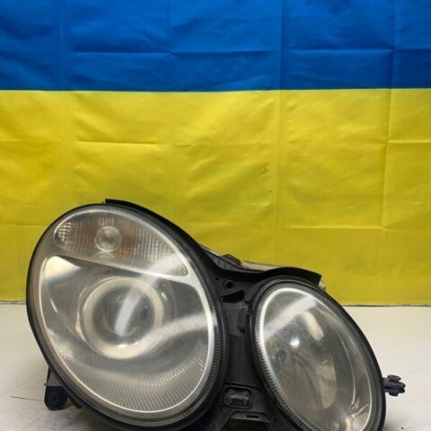 03 04 05 06 Mercedes-Benz W211 E50 Right Passenger RH Halogen Headlight OEM