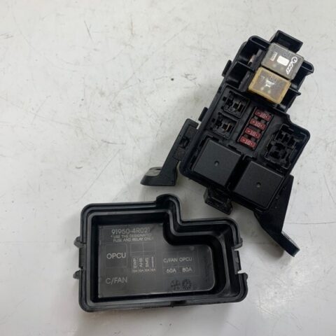 11 12 13 14 Hyundai Sonata Hybrid Fuse Box Engine Compartment OEM