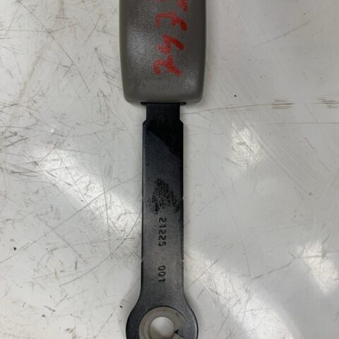 02 03 04 05 06 Cadillac Escalade Front Driver Passenger Seat Belt Buckle OEM