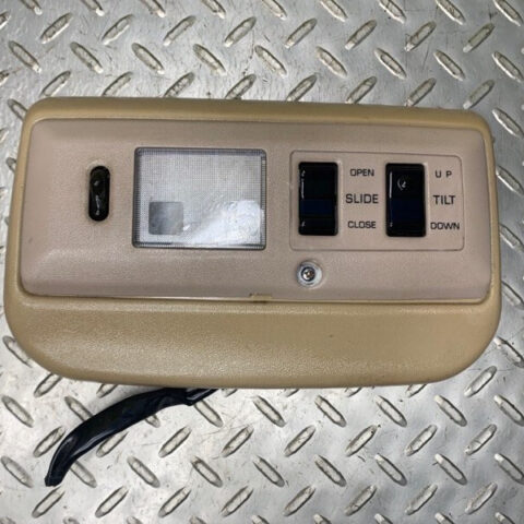 93 94 95 96 97 LEXUS LX450 Front overhead roof console light switch OEM