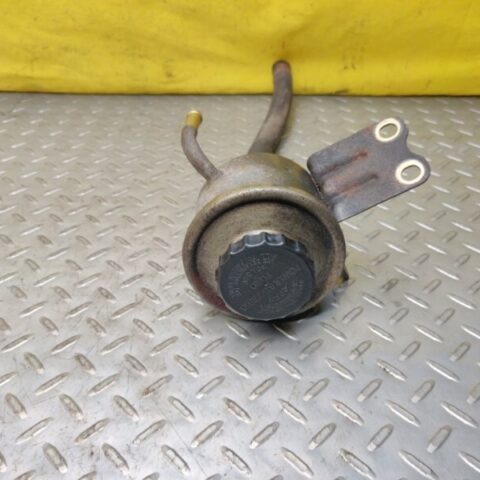 93 94 95 96 97 LEXUS LX450 Power steering reservoir  Pump OIL 44360-60171 OEM