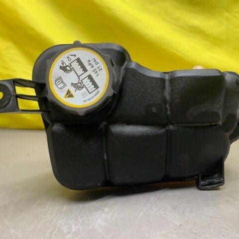 15 16 17 18 Range Rover Evoque Engine Coolant Overflow Reservoir Tank Bottle OEM