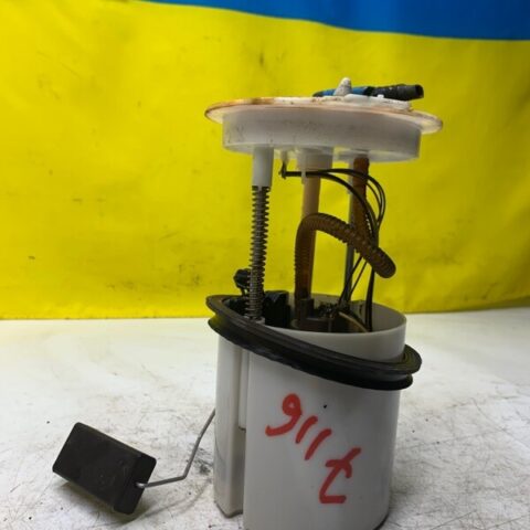 06 07 08 09 Volkswagen Jetta   Tank Fuel Pump Assembly  OEM