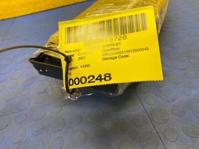 1b3f010babc3a8740aff4503a145014b 07 08 09 10 11 12 13 MITSUBISHI OUTLANDER Center Console Armrest OEM 8011A085XA