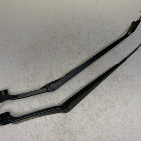 18 17 16 15 14 Subaru Forester Front Passenger & Driver Windshield Wiper Arms