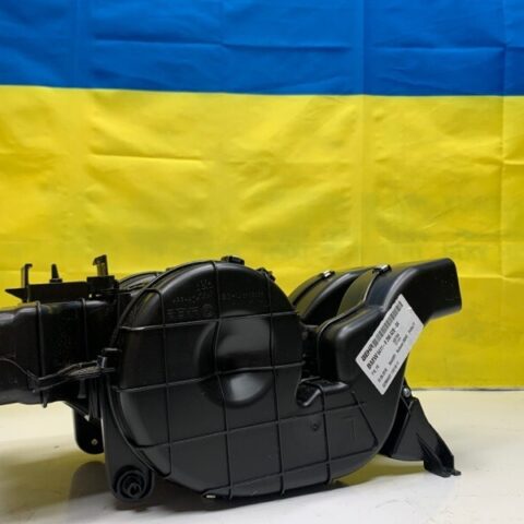 16 17 18 19 BMW X6m F16  A/C Heater Blower Motor Fan W/ Housing OEM 64119266628