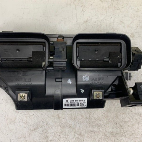 05 06 07 08 09 Bentley Continental GT Front Dashboard Lower Air Vent OEM