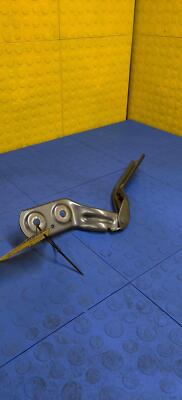 18 19 20 21 22 23 VW ATLAS Left Hood Bonnet Hinge OEM 3CN823301A