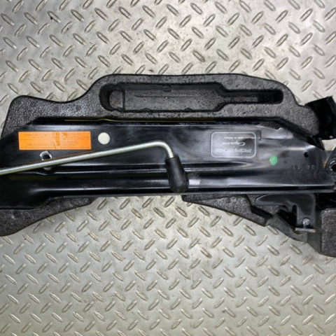 11 12 13 14 15 16 17 18 Porsche Cayenne 92A Jack OEM 95872110100