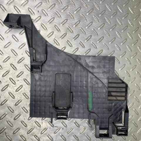 10 11 12 13 14 15 16 17 18 LAND ROVER RANGE ROVER EVOQUE Right headlamp bracket