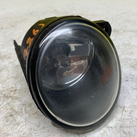 03 04 05 06 BMW X5 Front Bumper Left Driver Side Fog Light Lamp OEM