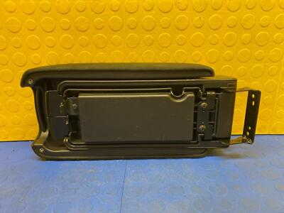 258f1ac53782101cd621ae4e0e78e0de 07 08 09 10 11 12 13 MITSUBISHI OUTLANDER Center Console Armrest OEM 8011A085XA