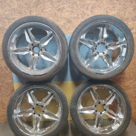 Gmc Yukon Escalade Sierra Silverado Alloy Wheel Rim & Tire 24"×10J 6/139.7 d78.1