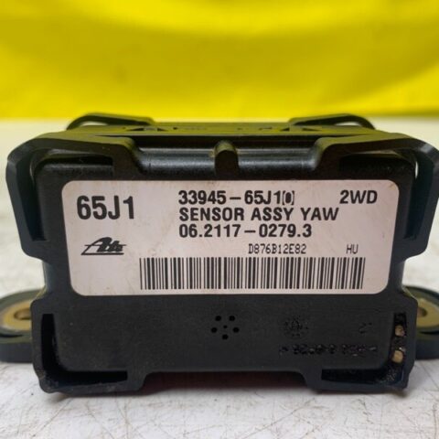 2006 06 Suzuki Grand Vitara Yaw Rate Sensor OEM 3394565J10