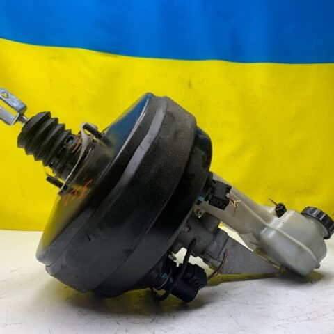 06-07 Mercedez-Benz W251 R-Class Power Brake Booster W/ Master Cylinder OEM