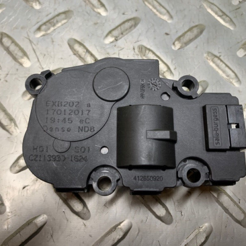 17 18 19 20 21 22 23 Porsche Panamera 4 Heater Flap Servomotor OEM PAB82051101