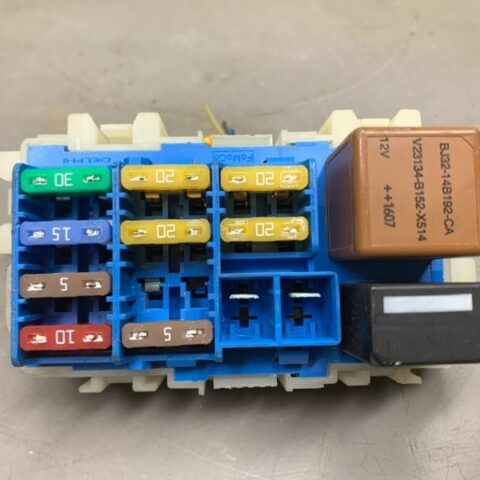 15 16 17 18 Range Rover Evoque Fuse Box Relay Module OEM