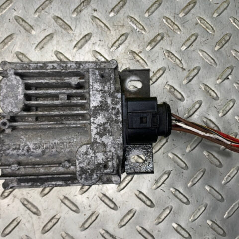 11 12 13 14 15 Porsche Cayenne Diesel Fuel Pump Control Module OEM 97061815102