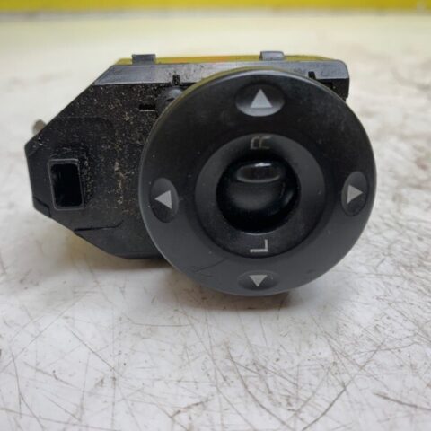 06 07 08 09 10 Hyundai Elantra Front Left Side Door Mirror Control Switch OEM