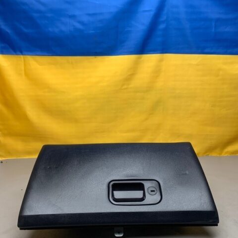 03 04 05 06 Lincoln LS Glove Box Compartment Storage OEM