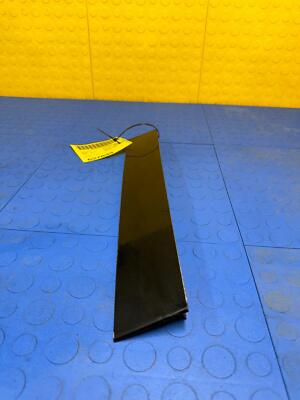 332af6a272b81846d81dbcf8672841a8 13 14 15 16 MERCEDES GL450 Rear Right Window Quarter C-Pillar OEM A1666900887