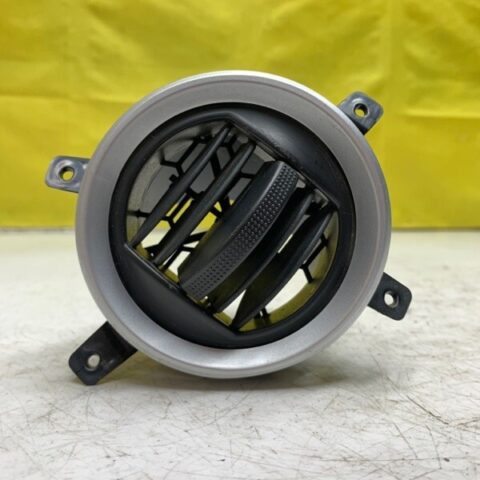 2009 2010 Honda Pilot Front Passenger Right Inner Side Dash Air Vent OEM