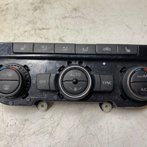 2016 2017 2018 Volkswagen Passat A/C Heather Temperature Climate Control OEM