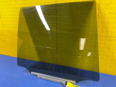 03 04 05 06 07 08 09 LEXUS GX470 Rear Right Door Glass Window OEM 68113-60240