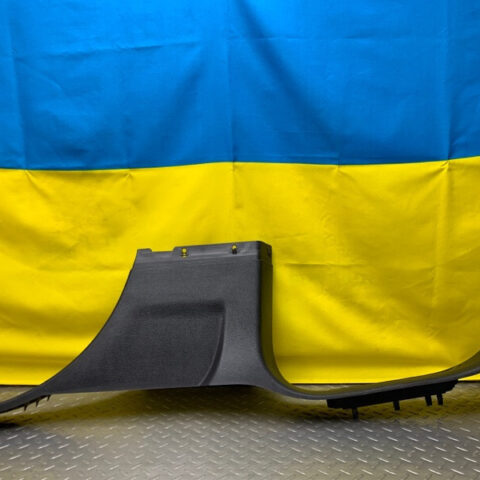 11 12 13 14 15 Porsche Cayenne Right Lower B Pillar Trim Cower OEM 95855584600