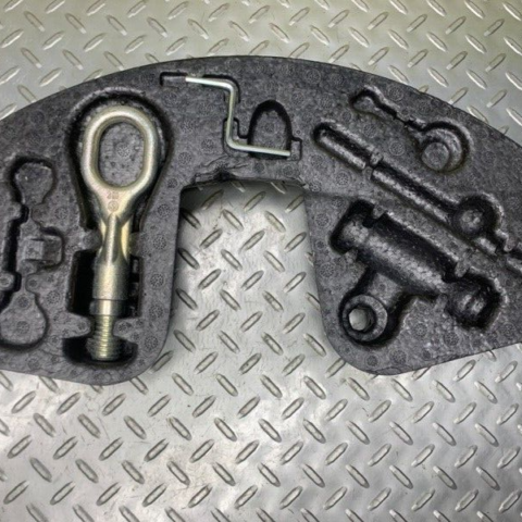 05 06 07 08 09 10 11 Bentley Continental Flying Spur Trunk Tools w/Tow Hook OEM