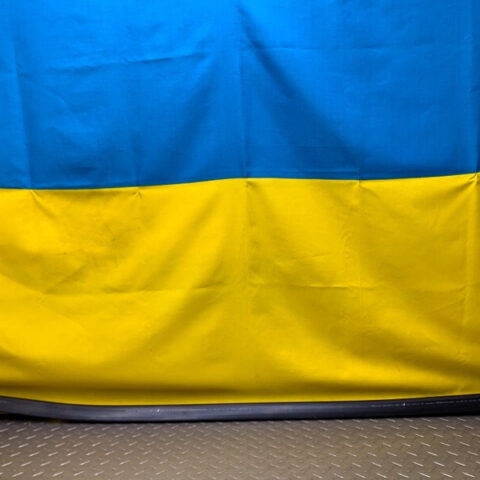 08 09 10 Bentley Continental Front Right Door Window Seal Rubber OEM 3W8837514C