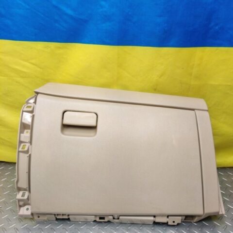 15 16 17 18 19 Mitsubishi Outlander Glove Box Compartment Storage OEM