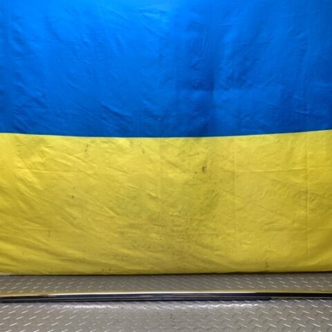 06 07 08 09 Bentley Continental Flying Spur Front Left Window Chrome Strip Trim