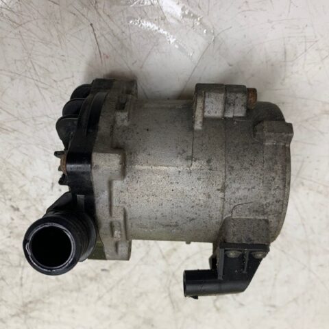 15 16 17 18 BMW  X6 X6m F16  Auxiliary Electric Cooling Water Pump Engine OEM