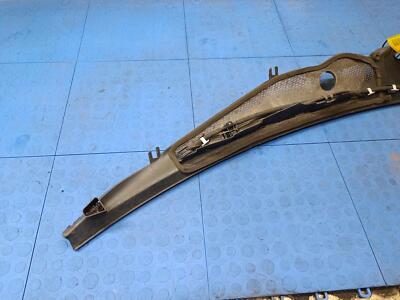 480e29a62d4b3a1f2138213042504d02 10 11 12 13 MERCEDES E-350 Windshield Wiper Cowl Trim OEM A2128301013