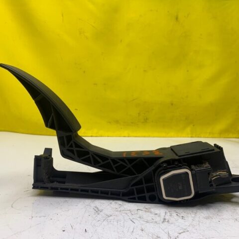06 07 08 09 10 Mercedes-Benz W251 R350 Gas Throttle Pedal Accelerator OEM
