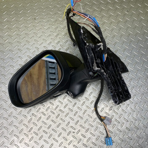 08 09 10 11 12 13 Volvo C70 Front Left Driver Side View Mirror w/ Camera OEM