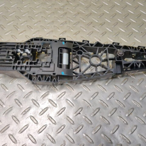 17 18 19 20 21 Jeep Compass Rear Left Door Outside Handle Bracket OEM 68242309AD