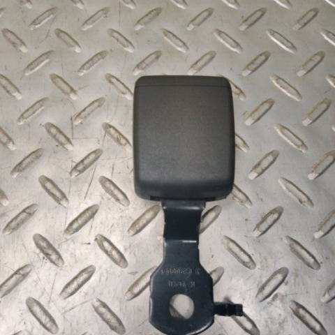 21 20 19 18 17 Porsche Panamera 4 Rear Left & Right Outer Buckle 971857739 OEM