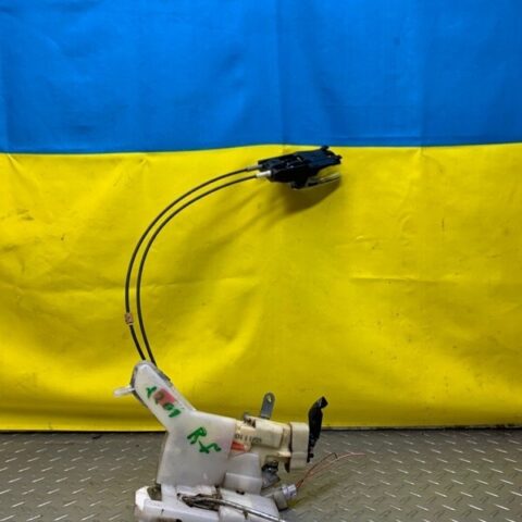 00 01 02 03 Lexus RX300 Front Right Pass Door Latch Lock Actuator w/ Handle OEM