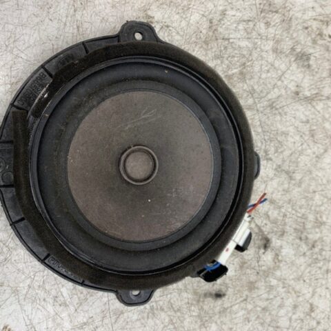 10 11 12 12 Kia Forte  Front Door Speaker Left or Right OEM  96330-1M000