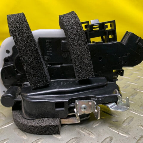 11 12 13 14 15 Nissan Juke Front Right Door Latch Lock Actuator OEM 805001KM1A