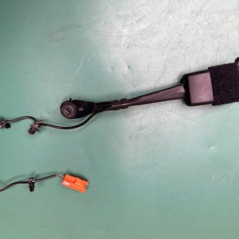 16 17 18 19 Rover Range Evoque Front Right Side Seat Belt Buckle OEM
